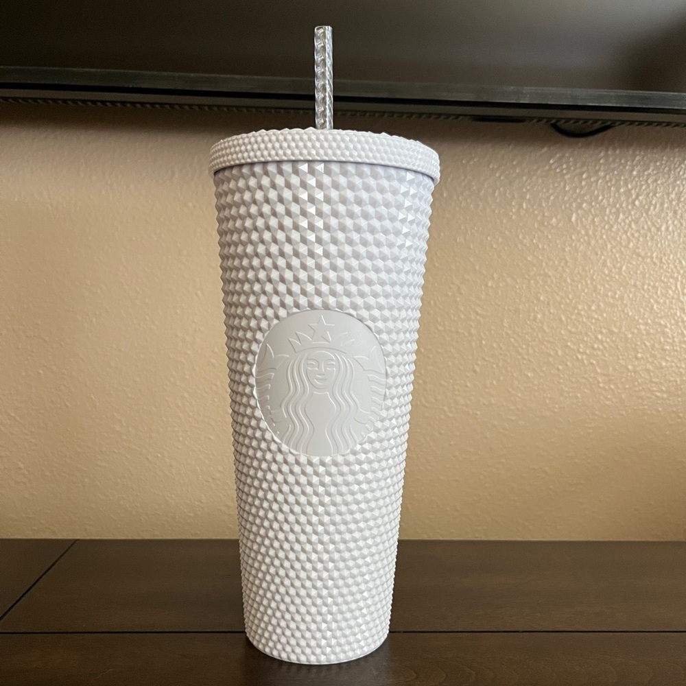 Starbucks White Color 24 oz Tumbler Cup - NWT - Gift Ready!